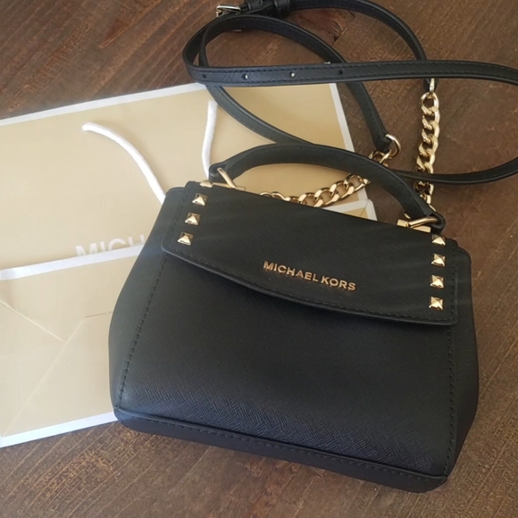 Michael Kors Karla MINI crossbody - Picture 3 of 8